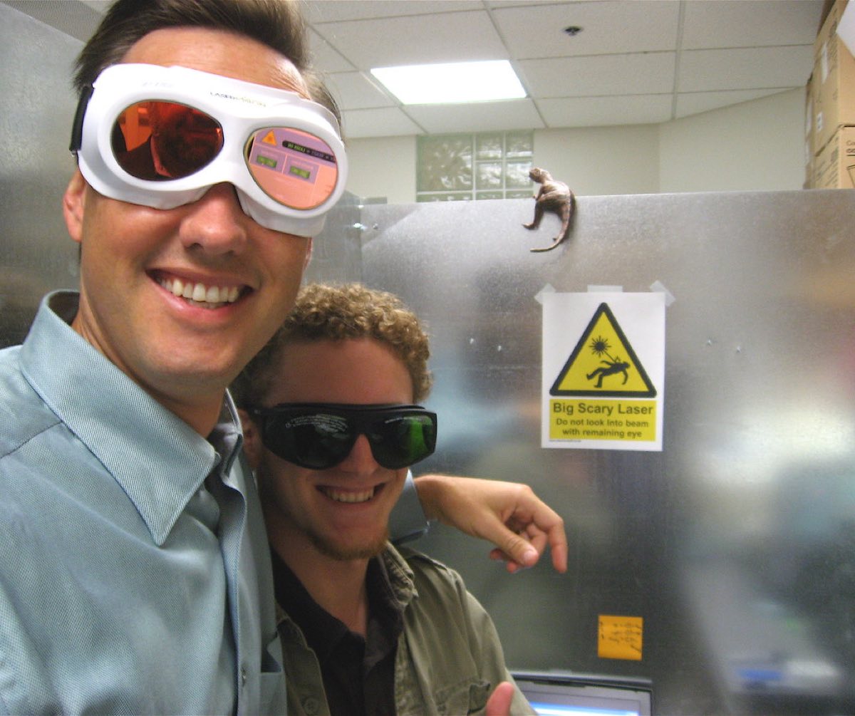 Optical lab lens cutting